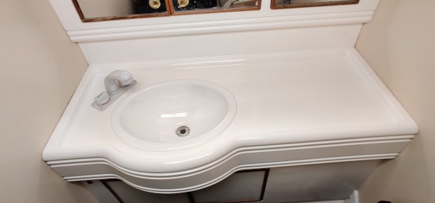 New glassfibre vanity basin